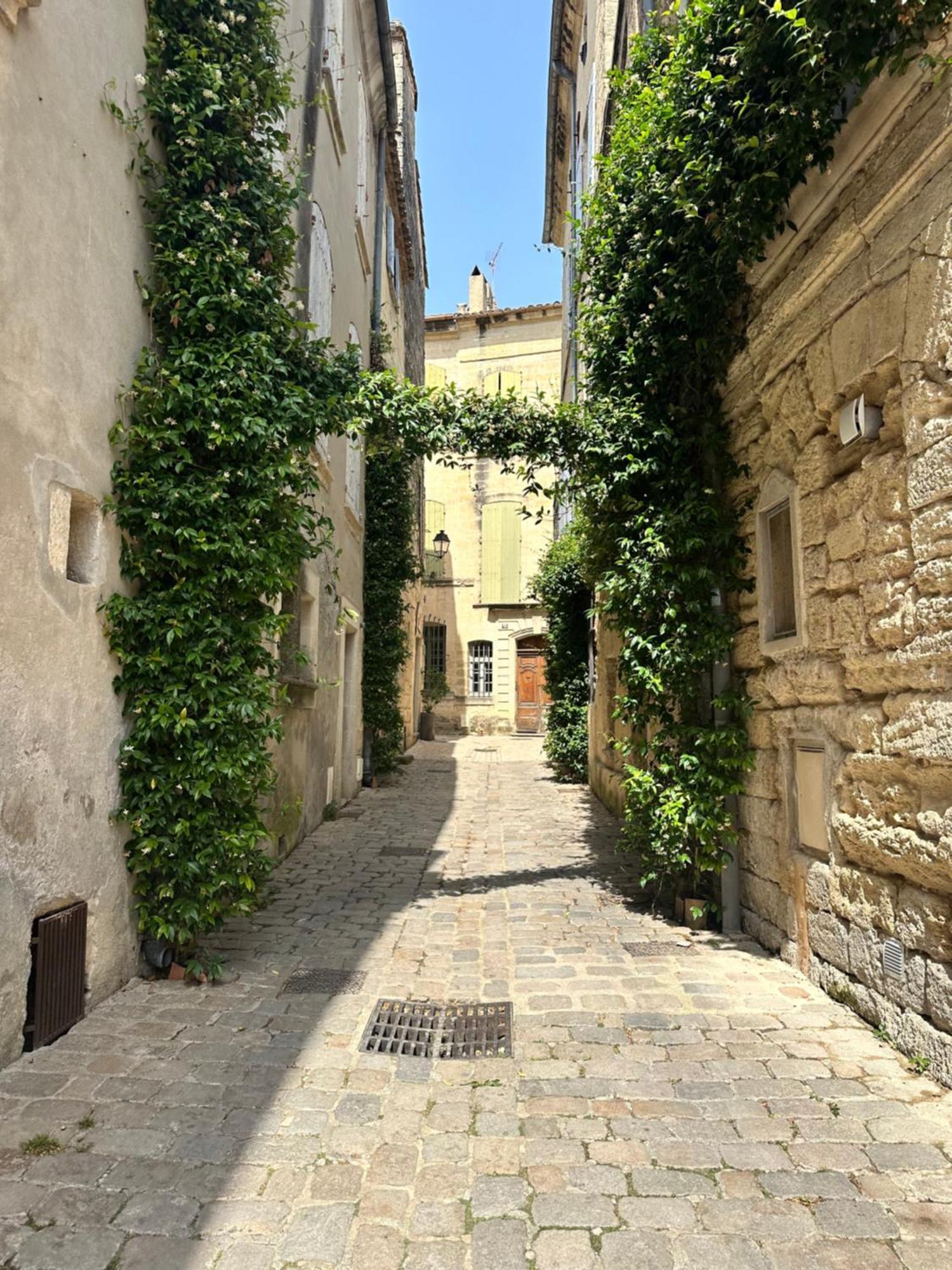 Le Grand Castille Uzes Luaran gambar